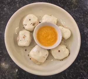 Chicken Cheese Momos [6 Pieces]