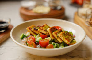 Grilled Paneer Salad