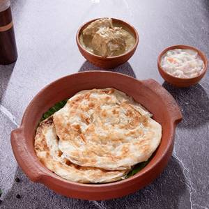 Parotta(2) + Chicken Curry
