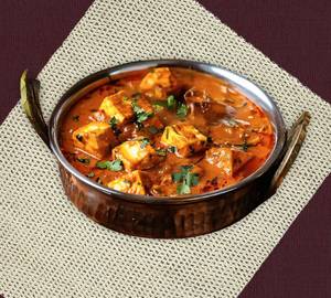 Handi paneer
