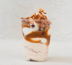 Praline sundae