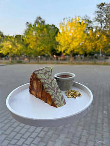Pistachio Cream Basque Cheese Cake
