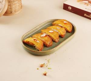 Stuffed Malpua