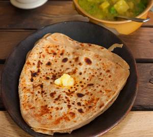 Plain paratha (with pickle/curd)