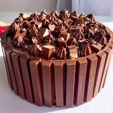 Kitkat Cake