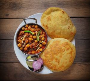 Cholle bhature( 3 pcs bhature)