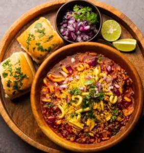 Kolhapuri Misal Pav