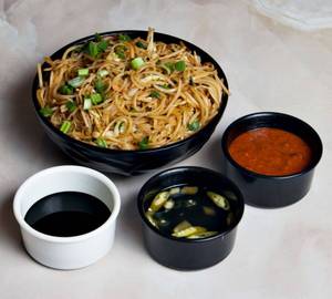 Veg Hakka Noodles