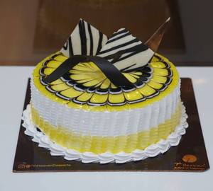 Pineapple Cake (Eggless)