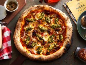 Spicy Chicken Cafreal Pizza by Chef Rhea