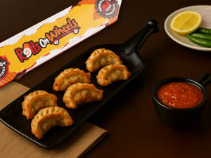 Chicken Momo Fried (6 pieces)