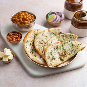 Chole Kulcha