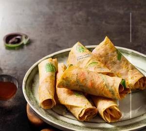 Cheesy vegetable roll