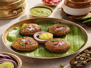 Rajma Aur Kalari Cheese Galouti