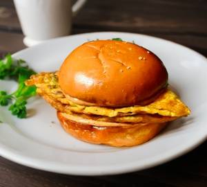 Bun Omelette