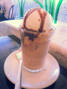 Dry Fruit Queen Ice Cream