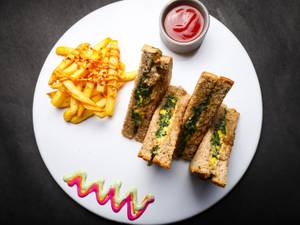 Spinach & Corn Sandwich with Fries