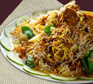 Veg Dum Biryani+Rayta+Fry Onion Slic