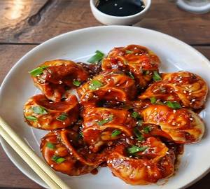 Chilly momos
