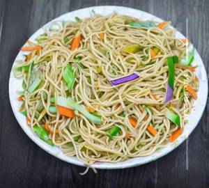 Veg Hakka Noodles