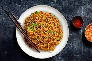 Veg Singapuri Noodles