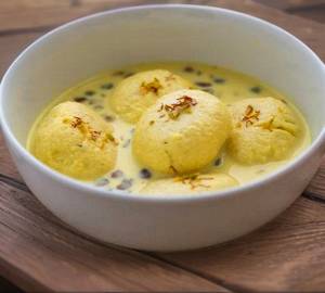 Sponge Kesar Ras Malai (2 Pc)