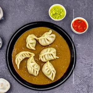 Chilly garlic momo veg