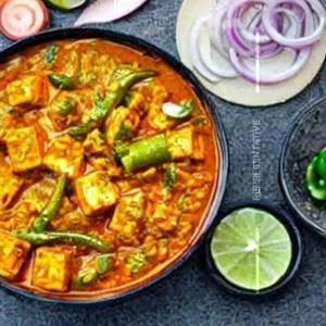 Matar paneer