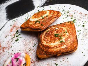 Veg Cheese Toastie (2pc)