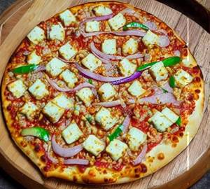 Tandoori paneer piza