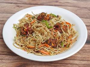 Veg manchurian noodles