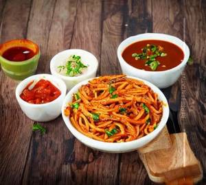 Paneer triple noodles