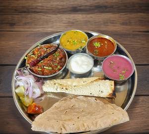 Tikhat Veg thali