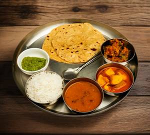 Kathiyawadi Mini Thali