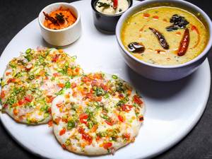 Veggies Uttapam