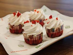 Vanilla Dream Cupcake