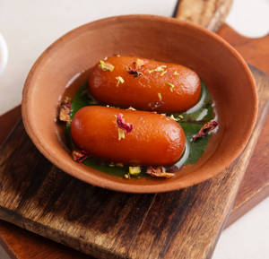 Gulab Jamun 2pcs