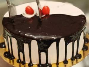 Chocolaty Vanilla Premium Cake