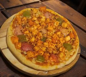 Corn paneer pizza