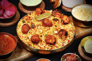 Mushroom Tikka Dum Biryani  With Gravy Or Raita  (serves 1-2)