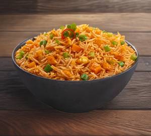 Veg Schezwan Fried Rice Full 650 Ml