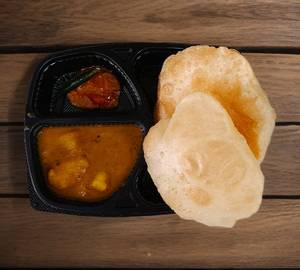 Pudhi [4Pieces] And Sabji