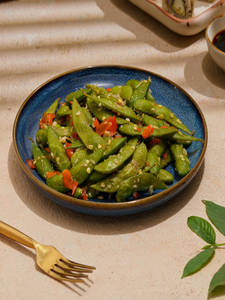 Chili Garlic Edamame [NEW]*