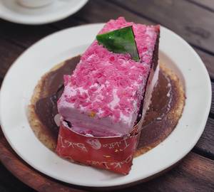Strawberry Tuff 