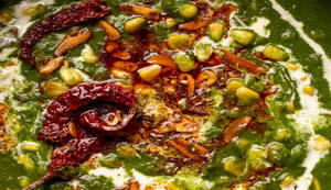 Lahsooni Motia Palak