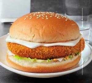 Crispy aloo tikki burger