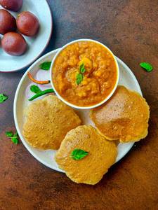 Puri bhaji  [2 pieces]