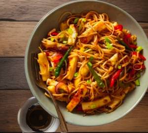 Paneer Schezwan noodles