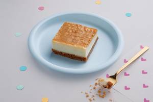 Peanut Butter Cheesecake Slice