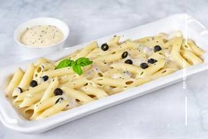 White Sauce Pasta